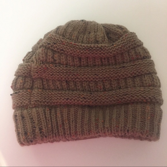 CC Taupe Tweed Beanie NWOT - Picture 8 of 8